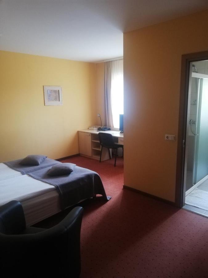 Hotel Senas Namas Alytus Buitenkant foto