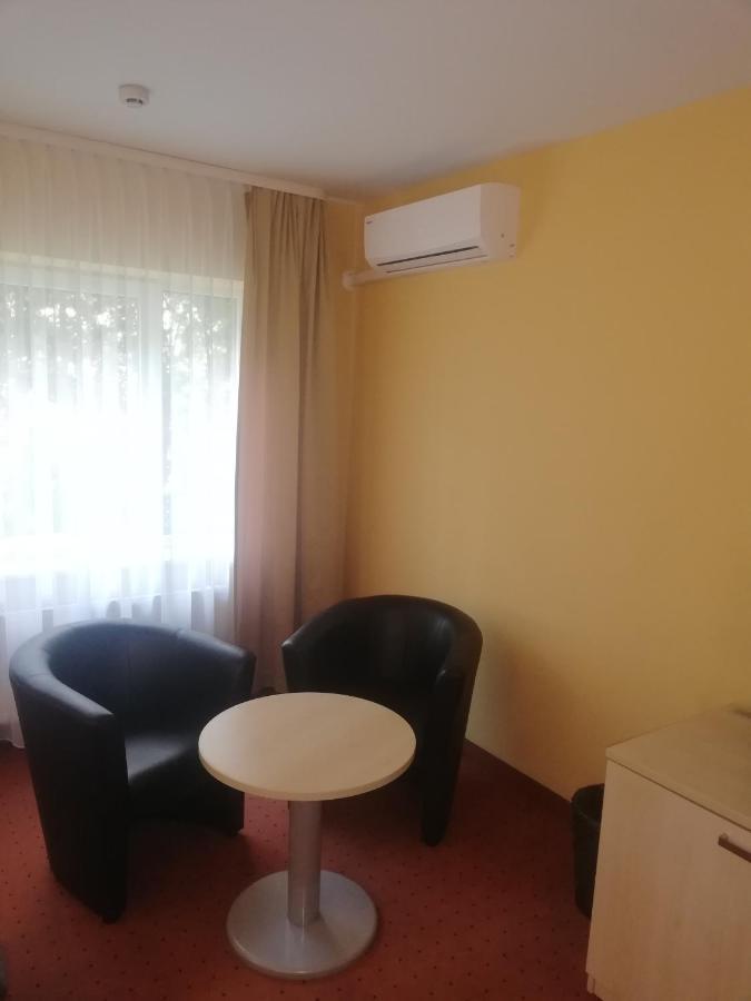 Hotel Senas Namas Alytus Buitenkant foto