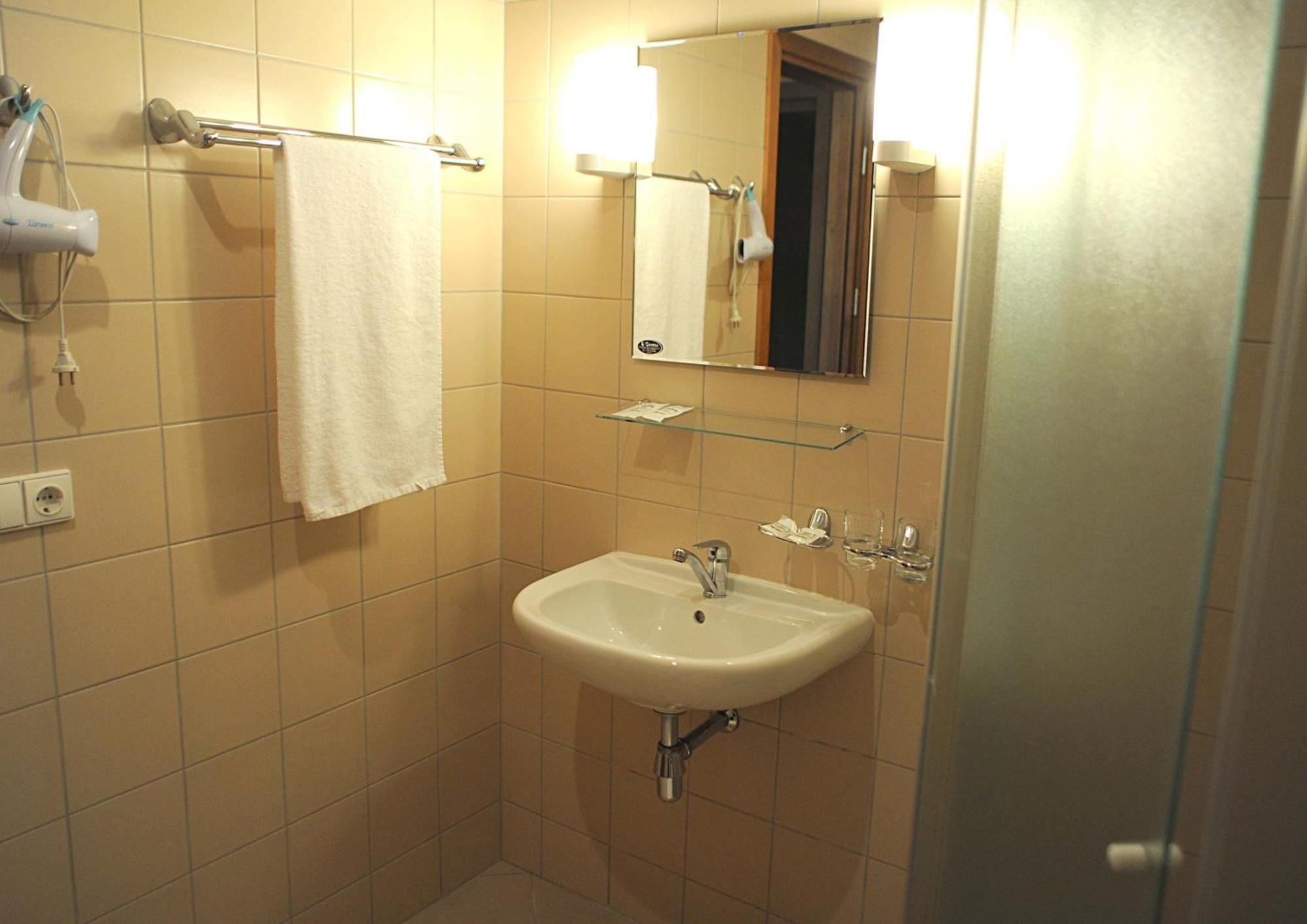 Hotel Senas Namas Alytus Buitenkant foto