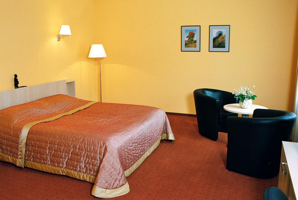 Hotel Senas Namas Alytus Buitenkant foto